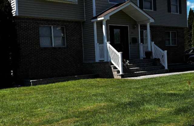 29 Burns Ave - 29 Burns Avenue, Hicksville, NY 11801