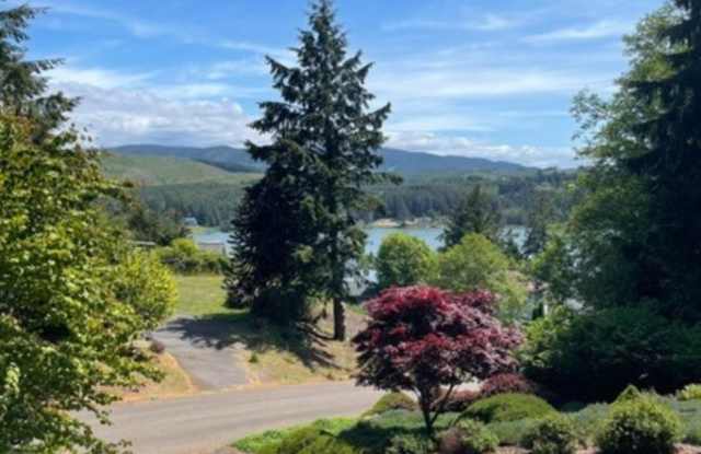 1545 Northeast Regatta Way photos photos