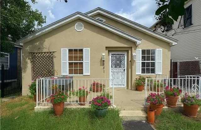 2231 DREUX Avenue - 2231 Dreux Avenue, New Orleans, LA 70122