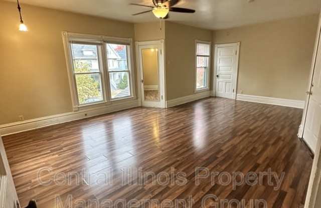 311 East Locust Street - 2 photos photos