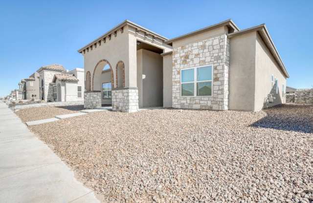 Eastside area for  Short or Long Term Rental(Completely Furnished) Beautiful 4 bed/2.5 baths Gallery 4