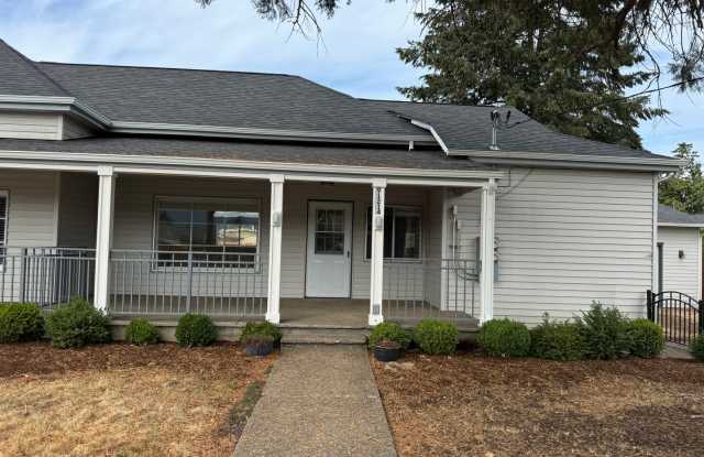 Updated 3 bedroom 2 bathroom duplex in historic Coburg! - 91214 North Harrison Street, Coburg, OR 97408
