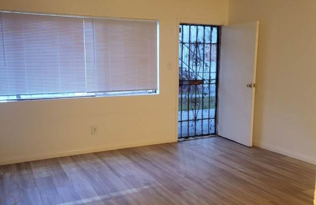 2315 W. Compton Blvd. photos photos