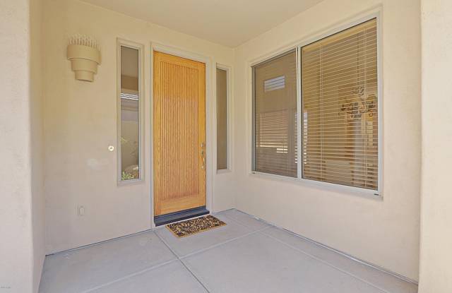 6803 E EAGLE FEATHER Road Gallery 2