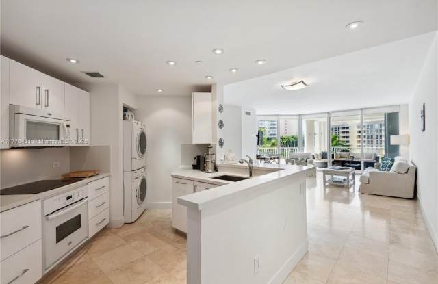 715 Crandon Blvd photos photos