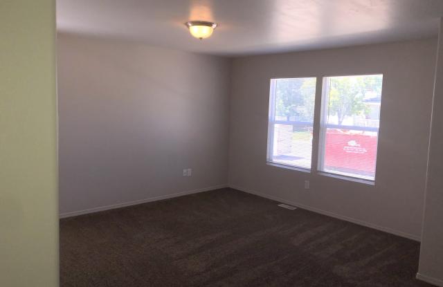 98 E 1810 N Gallery 2