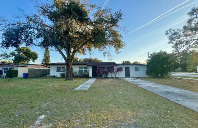 Near WH High School photos photos