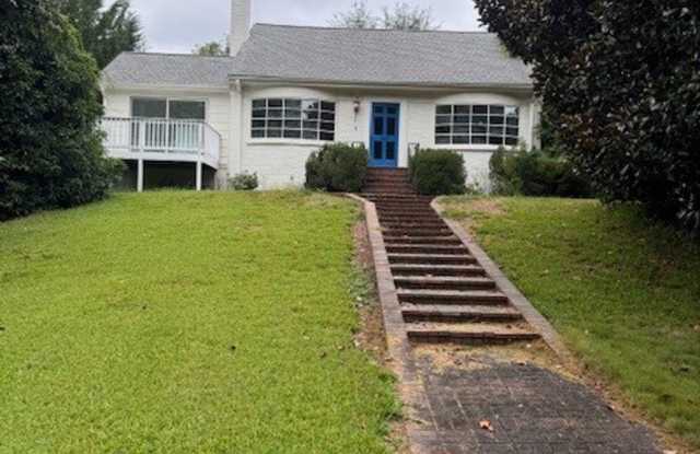 Beautiful 3 Bedroom/2 Bath Home in Converse Heights - 925 Brentwood Drive, Spartanburg, SC 29302