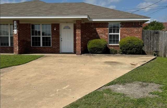 1501 Windward Drive photos photos