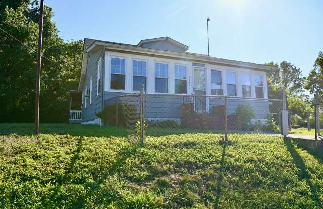 3145 Cox Road Gallery 2
