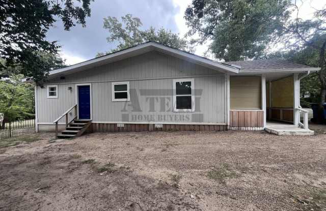Remodeled 3 Bed 2 Bath Home! - 160 Forest Lane, Gun Barrel City, TX 75156