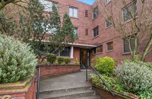 The Highland Arms Apartments Gallery 3