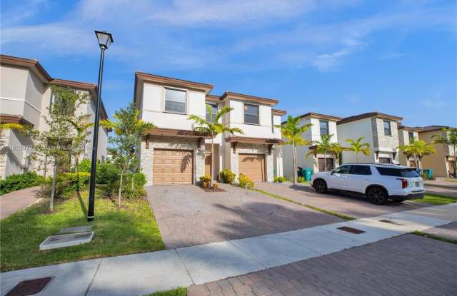 25322 SW 107th Ave - 25322 Southwest 107th Avenue, Miami-Dade County, FL 33032