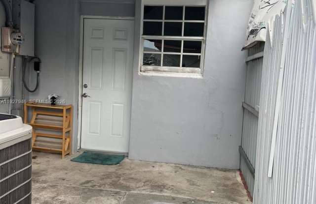 16100 NW 21st Ave photos photos