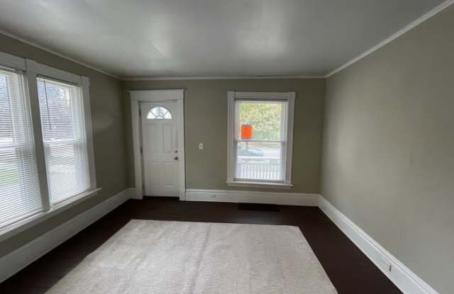 816 Prospect Avenue Northeast Gallery 3