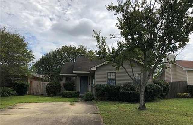 Conveniently Located 2 Bedroom, 2 Bathroom Home in Montgomery photos photos