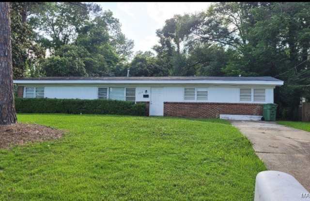 3750 Stanley Drive photos photos