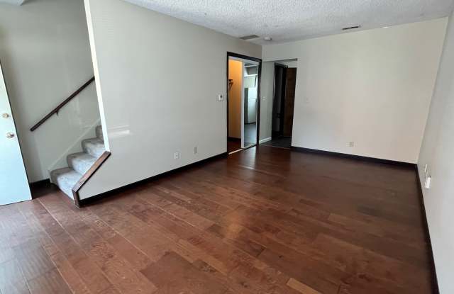 505 W Herndon Street Gallery 1