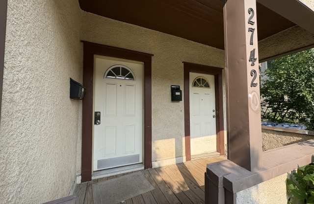 2742 Grand Ave S Unit 1 photos photos