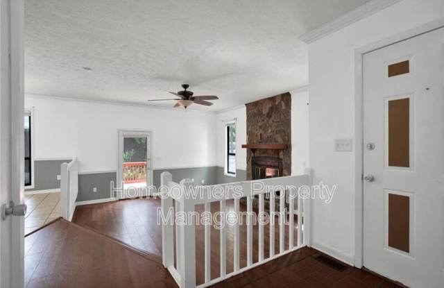 5529 Deep Hollow Ct Gallery 2