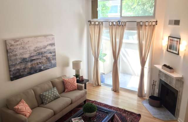 Just Listed!! Amazing 2 Bedroom Condo!! Private Garage!! Beautiful Community!!!! - 21901 Lassen Street, Los Angeles, CA 91311