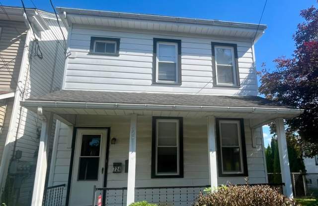 Available Now! 3 Bed, 1 Bath in Boyertown photos photos
