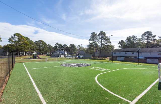 Country Club Apartments Gallery 2