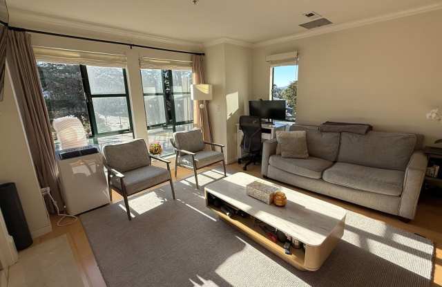 Epic REA - Amazing Spacious Twin Peaks 1 BR/1 BA Condo w/ Garage Parking Gallery 4