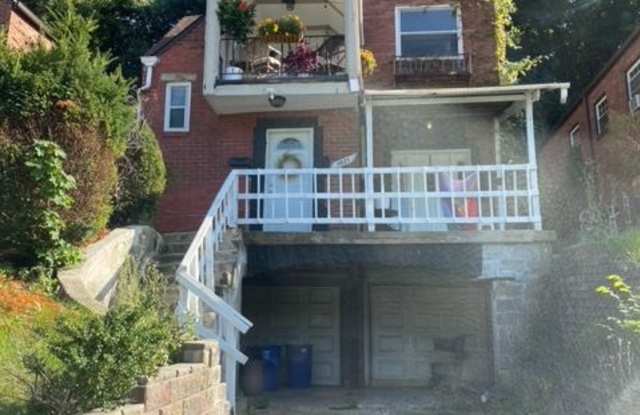 3825 Beechwood Blvd photos photos