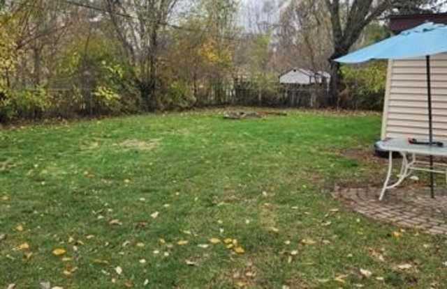 8618 S ROBINWOOD Gallery 3