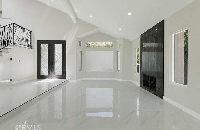 12955 Louise Avenue Gallery 3
