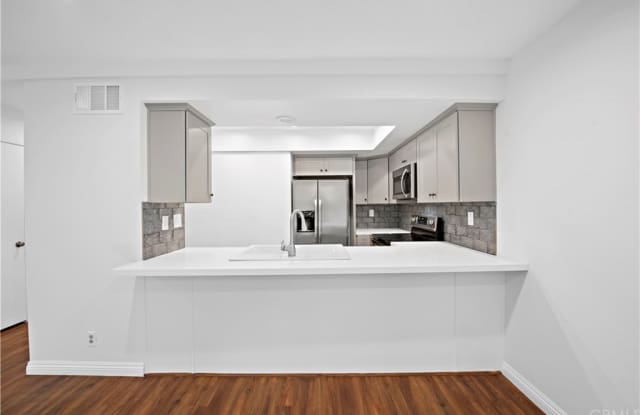 22261 Vista Verde Drive Gallery 2
