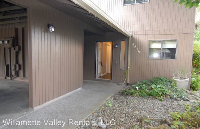 2216 Ridgeway Dr - 2216 Ridgeway Drive, Eugene, OR 97401