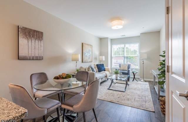 54 N Main St photos photos