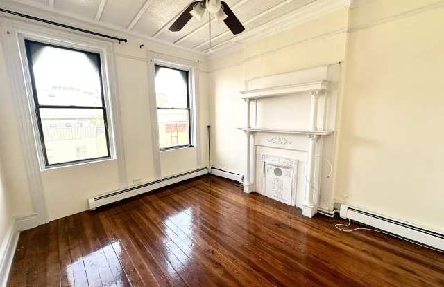 319 8TH ST photos photos