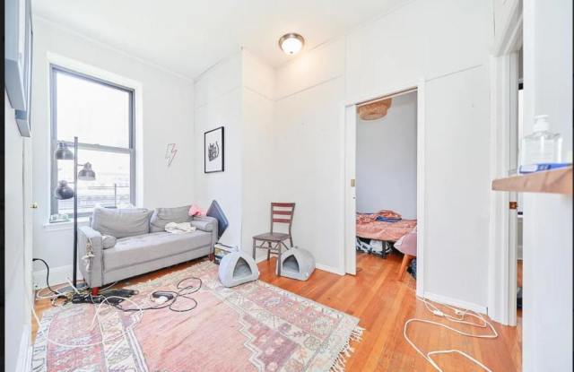 798 Ninth Avenue Gallery 1