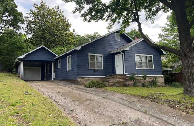 Sweet COZY ~ 3 Bedroom 1 Bath in the heart of Tahlequah Gallery 1