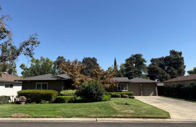 Single story located on a pristine street! Gallery 1