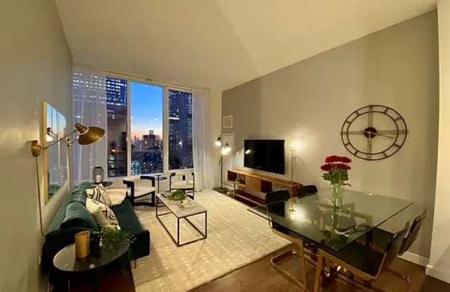 515 West 36th St. photos photos