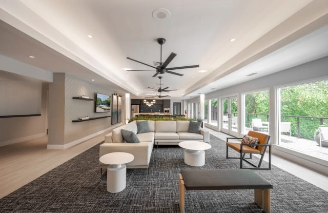 Midland Falls Apartments Gallery 3