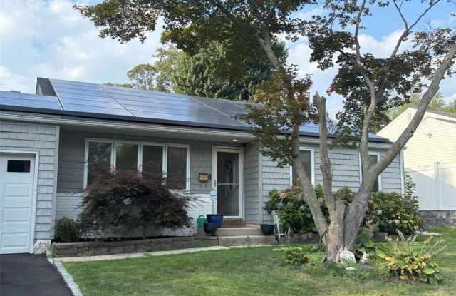 21 Via Continental - 21 Via Continental, South Huntington, NY 11746