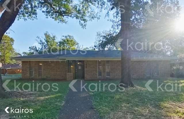 2933 Oakridge Drive - 2933 Oakridge Drive, Corsicana, TX 75110
