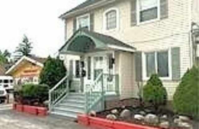 17118 BROADWAY AVENUE - 17118 Broadway Avenue, Maple Heights, OH 44137