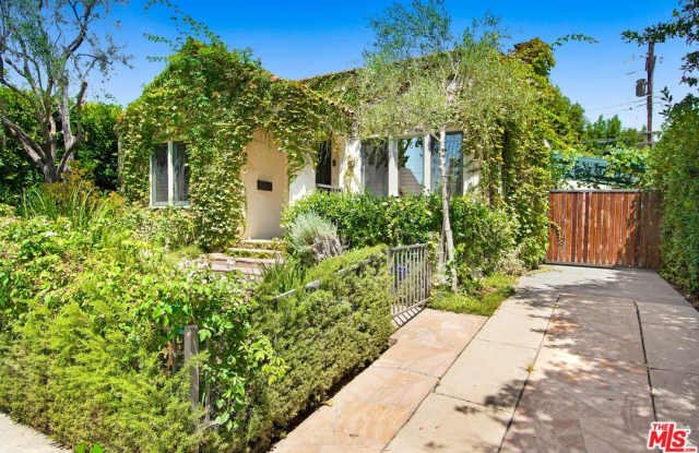 8815 Rosewood Ave photos photos