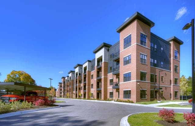 300 E Huron Unit E32 Gallery 3