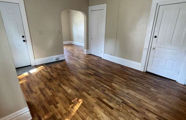 906 Linden Grove Avenue - 904 Gallery 3