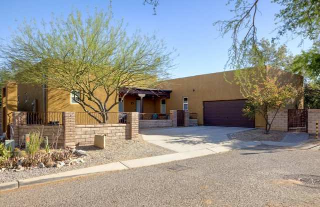Fully Furnished 3BR Retreat with Outdoor Living & Resort-Style Amenities photos photos