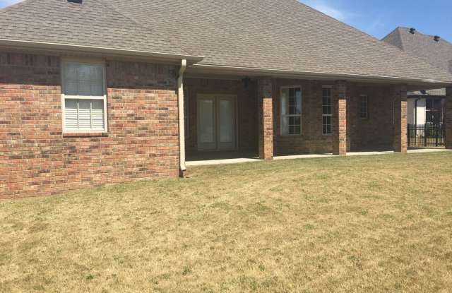1837 S Cherry Hills Dr Gallery 2
