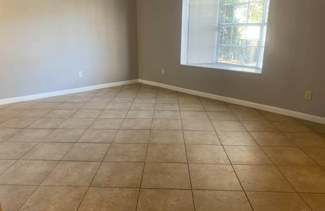 811 Massachusetts Ave photos photos