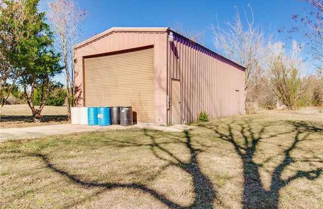 930 Meadow Drive Gallery 3